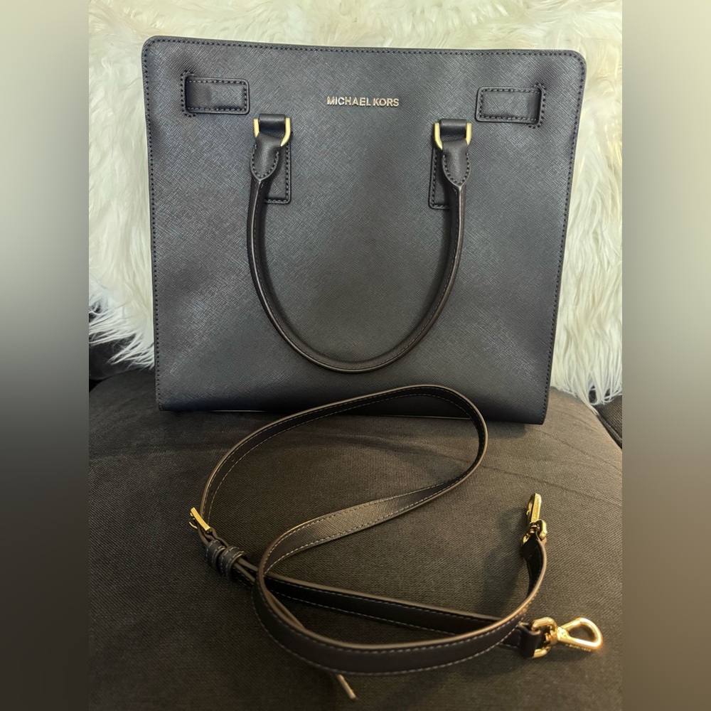 Michael Kors Structured Navy Saffiano Leather Tote With Shoulder Strap